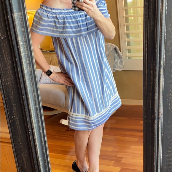 Max Studio - Summer Themed Blue White Dress - Picture 2 of 8